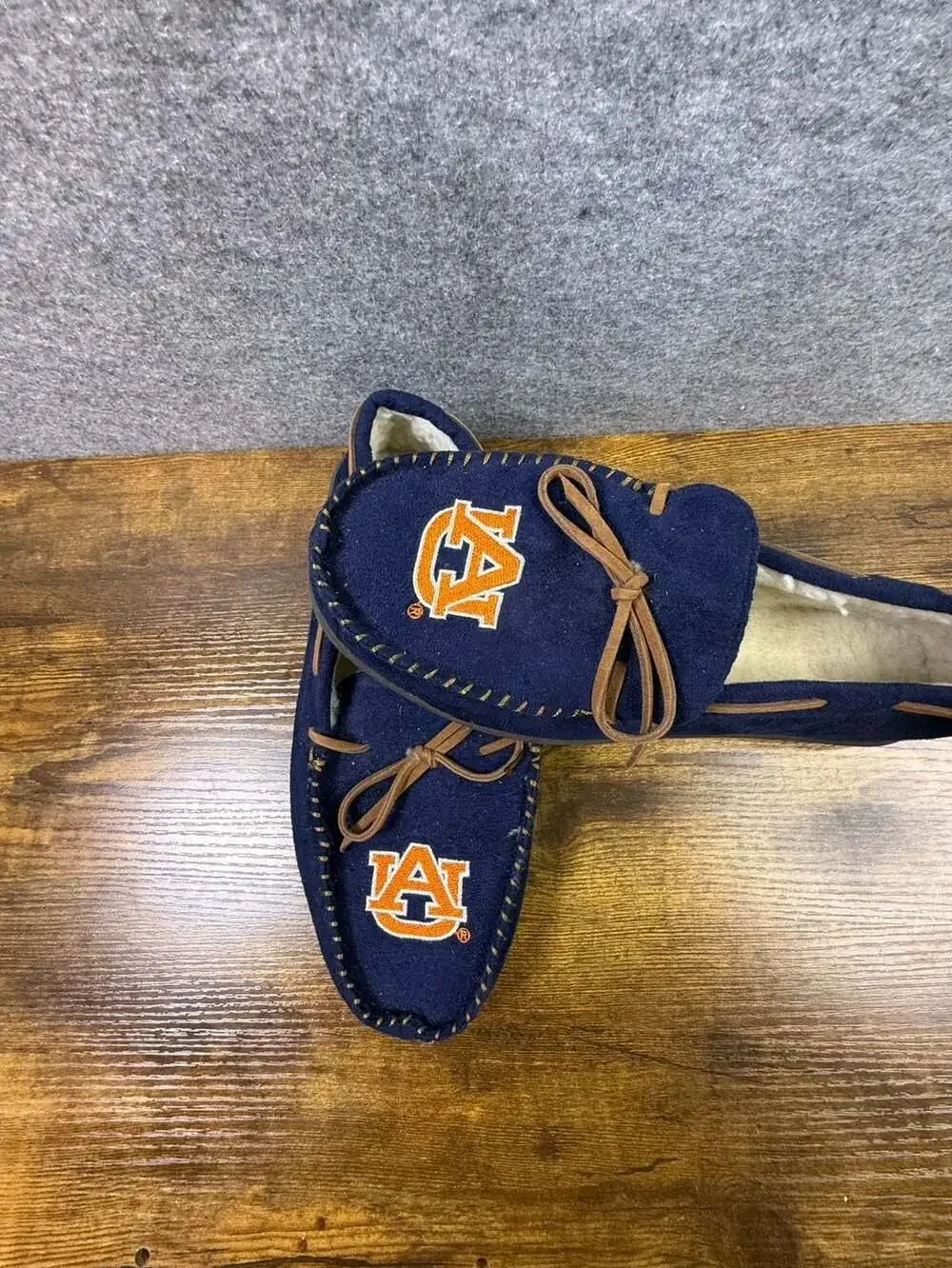 FOCO Auburn Tigers Men's Moccasin Slippers